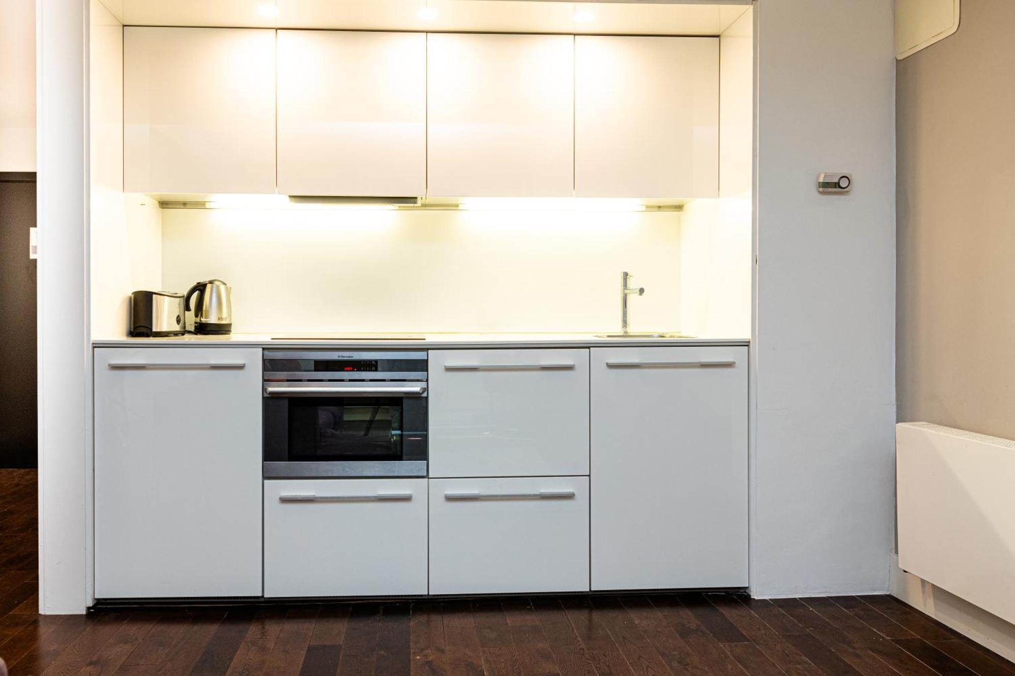 Appartamento Comfortable 1br, 2 Mins From Monument Station!